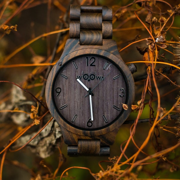 Free custom engraving, Elegant Handmade Men Wooden Watch Made from Exotic Sandal Wood With Czech Design, best anniversary gift