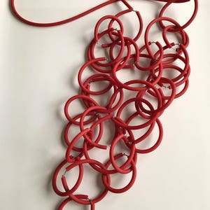 Collar SECRET CIRCLE, Color rojo imagen 1