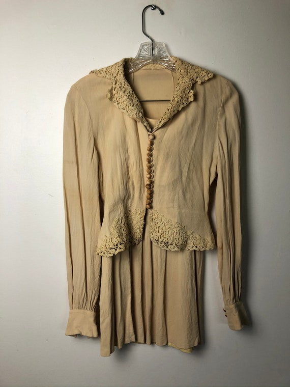 Vintage 1930s cream suit set blouse and skirt
