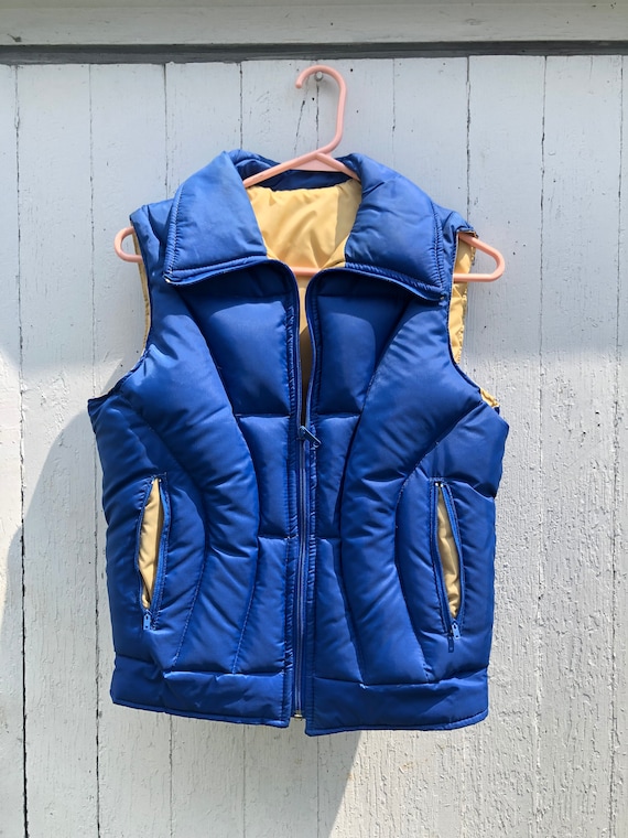 Vintage 1970s 1980s blue and tan puffer vest that