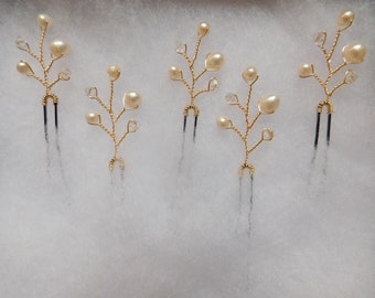 Pearl hair accessories for brides Gold hair pins