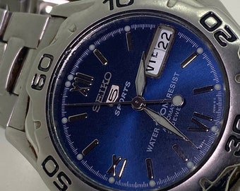seiko 5 sports automatic day date