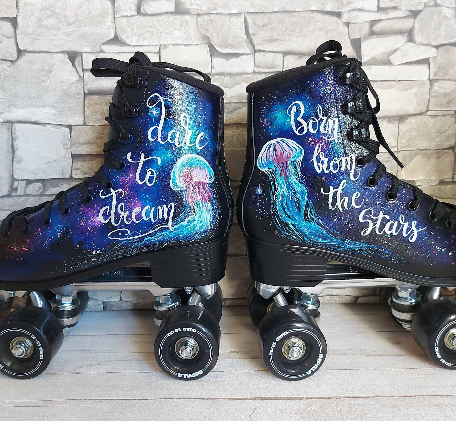 Patins quad personnalisés Patins peints à la main, peinture galaxie,  peinture abstraite, patins à roulettes personnalisés - Etsy France