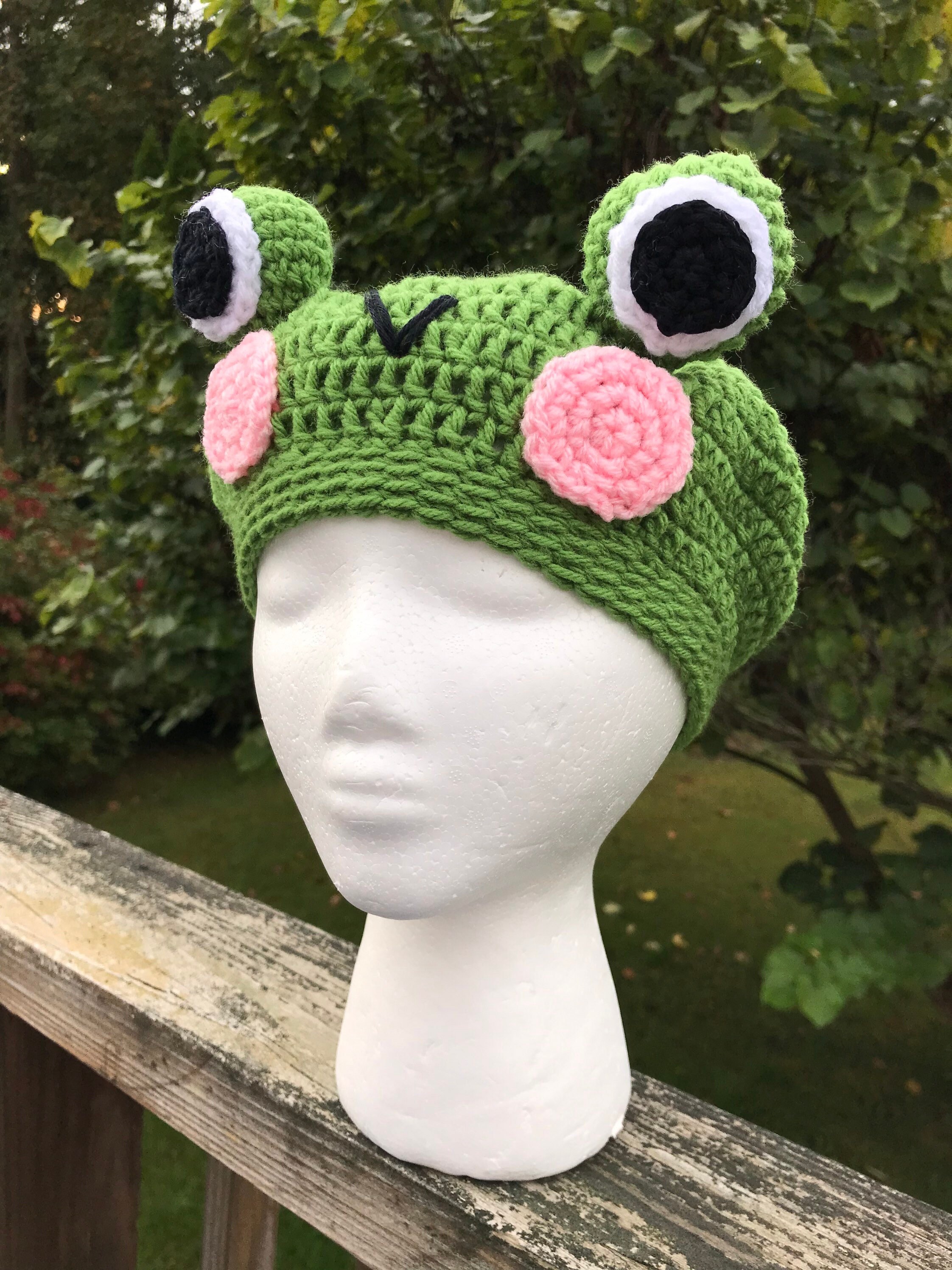 FROG BERET HAT / Froggy Beret / Green Froggy Beret / Frog Hat