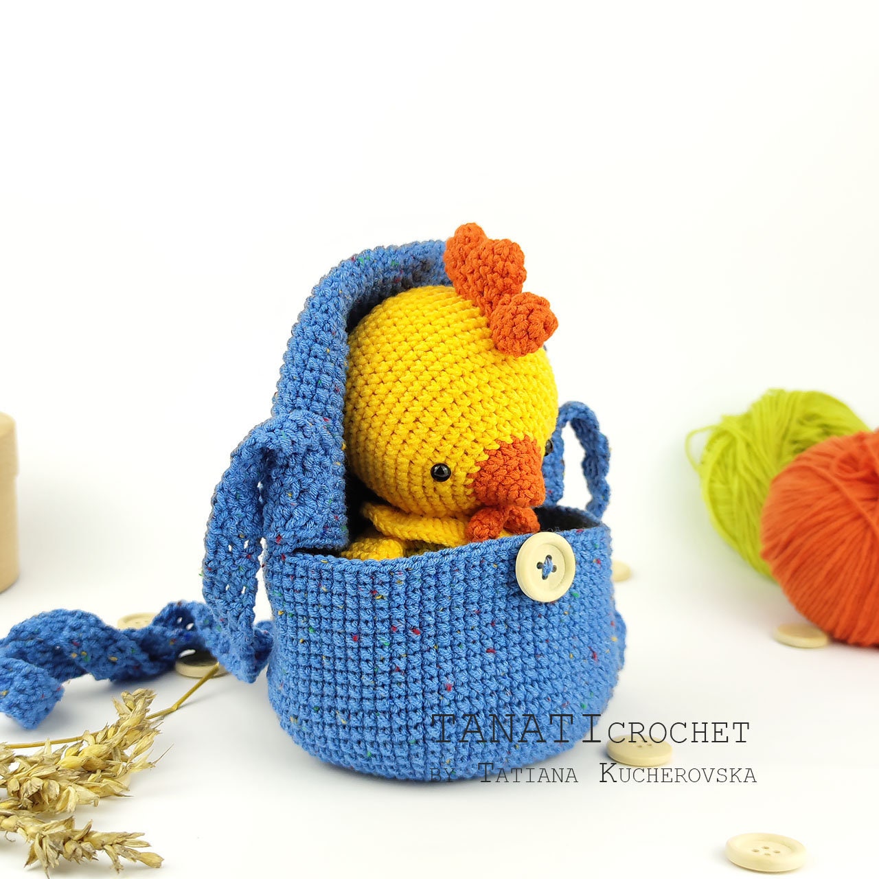 30 Rooster Crochet Patterns to Add Farmhouse Charm to Your Home Decor 30 Rooster Hatching Bag Amigurumi Pattern PDF