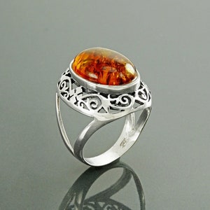 Amber Ring, Sterling Silver, Genuine Amber Gemstone, Statement Oval Stone Ring, Amber Gemstone, Vintage Ring, Filigree Antique Jewelry