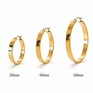Platta trådringar • 18K guldfyllda • Minimalistiska grova ringörhängen • Tre storlekar 30 mm, 40 mm och 50 mm • Moderna smycken för kvinnor