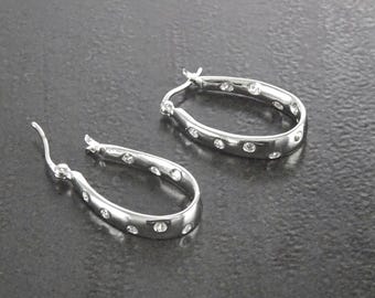 925 Hoop Earrings Sterling Silver, Large Oval Earrings, Zirconia Stones Cz setting, Chic Silver Earrings for Urban Look.
