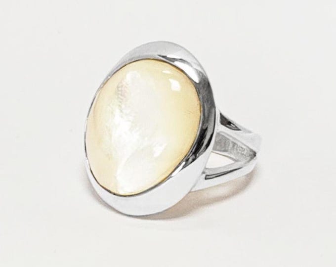 Round Ring, Sterling Silver, White Shell, Original Round Setting Flat Round Stone,  Unique Modern Designer Ring,  Minimalist Jewelry