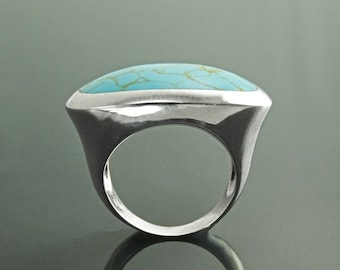 Details about   STERLING SILVER OVAL SIMULATED TURQUOISE RING WITH CELTIC KNOTS SHANK 