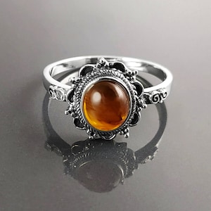 Antique Amber Ring, Sterling Silver, Genuine Amber Ring, Dainty Stone Ring, Midi Oval Ring, Boho Jewelry, Vintage Hipster Ring image 3