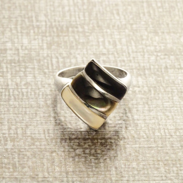 Bague Trois Couleurs - Bague Argent Massif 925 - Onyx Noir, Nacre Grise, Nacre Blanche, Bague Minimaliste, Bague Losange, Bague Trois Bandes