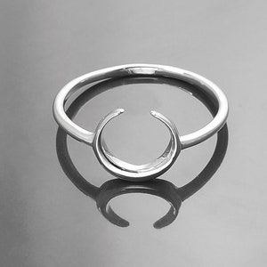 Crescent Moon Ring, Sterling Silver, Lunar Space Ring, Celestial Jewelry, Astronomy Moon Band, Cosmic Moon Universe Gift, Astrology gift