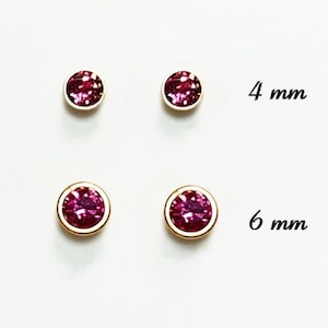 Boucles D'oreilles Rose Par KRAMIKE • Plaqué-Or 18K • Bijou Élégant au Design Minimaliste et Intemporel • Cadeau Parfait pour Elle • KE057