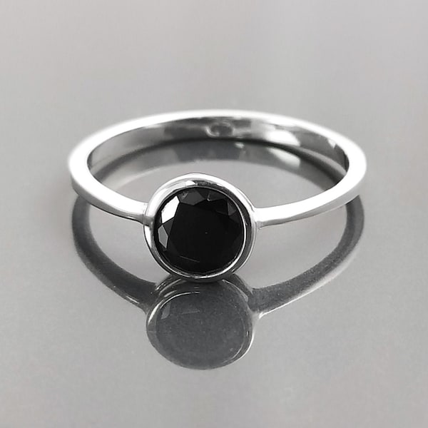 Bague Solitaire Noir, Argent 925, Sertissage Bas Confortable, Pierre Zirconia de Couleur diamant Noir Serti Clos, Cadeau Saint Valentin