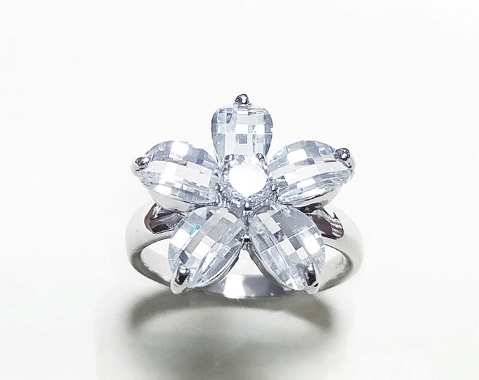 Flower Ring Sterling Silver 925, Clear white Stones color faceted Zirconia Cz , Modern Five Petals Stone Flowers Jewelry