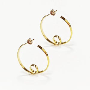 Pendientes de aro en espiral • Aros redondos con diseño de espiral retorcida abierta, chapados en oro de 18 quilates • Joyería con diseño de espiral en espiral • Regalo para ella