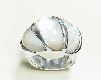 Bague Nacre Blanche - Argent Massif - Bague Bombée - Bague Dome - Bijoux Nacre - Bijoux Boho - Bijoux Rétro - Bague Large - Argent 925.