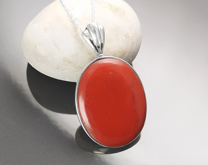 Red Oval Stone Pendant, Sterling Silver Pendant, Genuine Red Jasper Gemstone, Vintage Stone Jewelry, Style Necklace, Birthstone