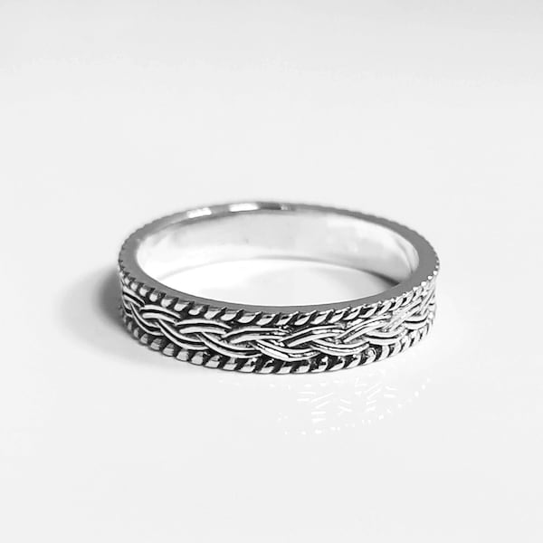 Keltischer Bandring, Sterlingsilber 925, gravierter Ring mit keltischem Muster, verschlungener geflochtener Ring, Ehering im Original