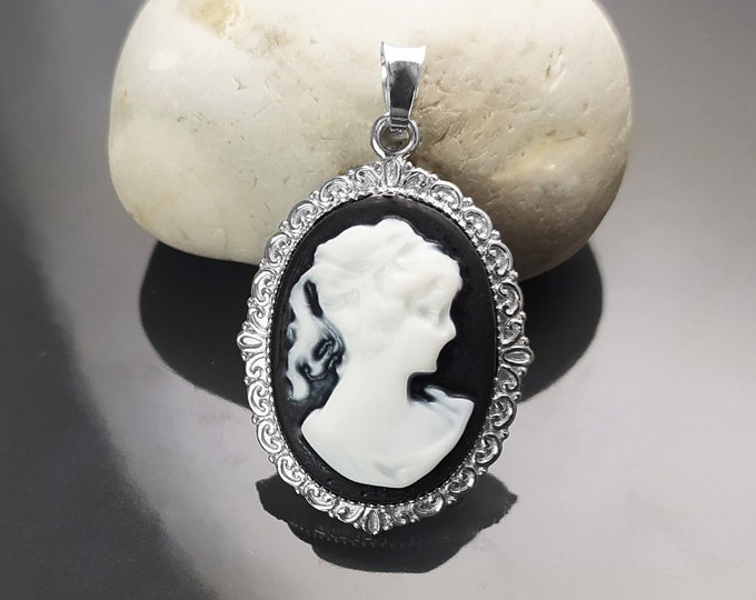 Cameo Pendant, Sterling Silver Black and white Resin stone Cameo, Vintage Victorian Jewelry, Small Cameo Charm, Small Antique Style Jewel