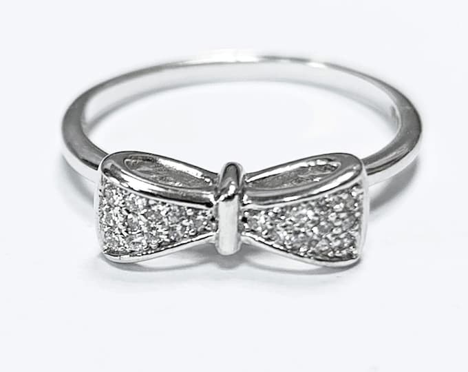Ribbon knot ring, sterling silver, white clear stone cz, node cross band ring, engagement jewelry, crossing ring, multi stones woman gift