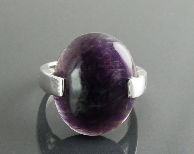 Genuine Amethyst Ring - Sterling Silver - Geometric Ring - Oval Shape - Designer Ring - Modern Ring - Minimalist Ring - Everyday - Purple