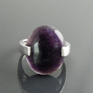 Echter Amethyst Ring - Sterling Silber - Geometrischer Ring - Oval Form - Designer Ring - Moderner Ring - Minimalistischer Ring - Für jeden Tag - Lila