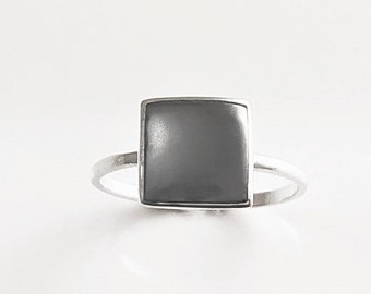 HEMATITE Gray Square Ring, Sterling Silver, Genuine Grey Hematite Stone, Modern and Minimalist Ring, Geometric and Design Ring, Dainty Ring.