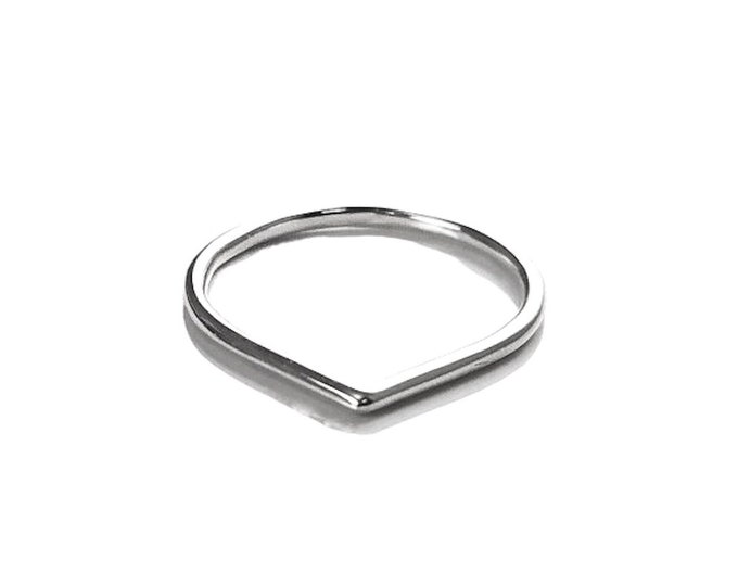 Chevron ring, sterling silver, Thorn pointy ring, V Band Ring, Spike Ring, Pick Ring, Stackable Peak Modern Minimalist Ring