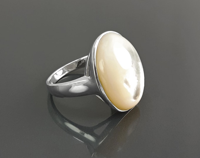 White Oval Ring, Sterling Silver, Natural Mother-of-Pearl Shell , Designer Oval Stone Ring, Modern Minimalist Jewelry, Woman Gift