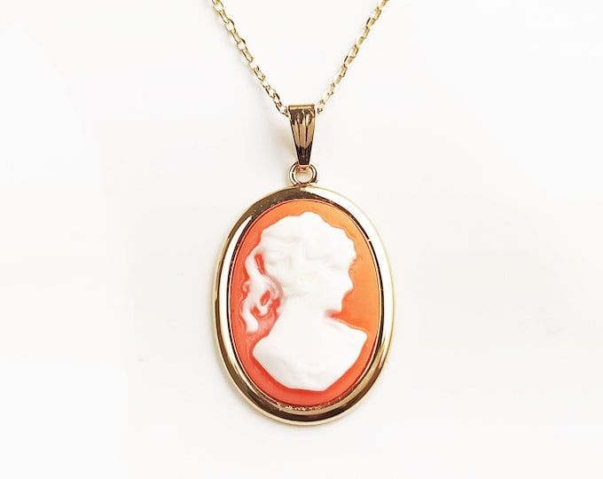Cameo Pendant - Plated Gold 18K - Red and white Resin stone - woman face portrait cameo - Vintage necklace charm - Victorian Jewelry gift