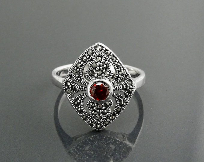 Antique Red Ring, Sterling Silver, Vintage Marcasite Marquise Ring, Red Garnet Color Stone Cz, Retro Rings, Medieval Jewelry, Women's Gifts