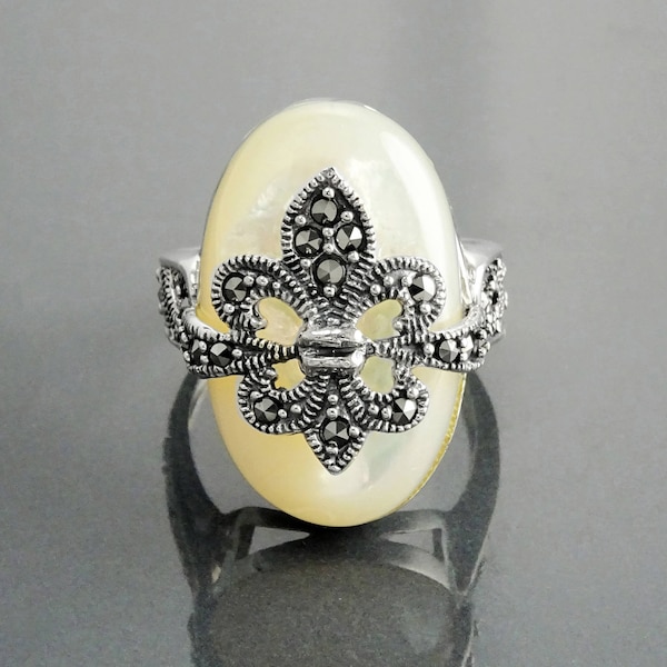 Fleur de Lys Ring, Silver 925, Marcasite Ring, MOP, French Vintage Traditional Jewelry, Lis Petals Symbol of Purity, Innocence and Virginity