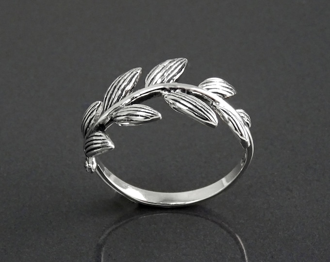 Laurel Leaf Ring, Sterling Silver, Laurel Branch Ring, Leaves Veins Ring, Nature Jewelry, Plant Ring, Graduation Laurel Wreath, Prize Award