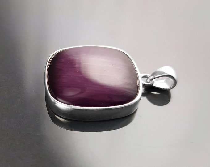 Purple Stone Sterling Pendant, Sterling Silver, Cat's Eyes Gemstone, Geometric Minimalist Design Round Jewelry, Statement Violet Necklace