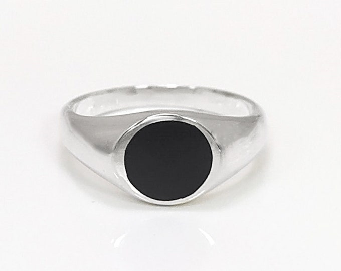 Round Signet Ring, Sterling Silver, Black Round Onyx Stone, Christmas gift, Pinky Signet Ring, Popular Unisex Jewelry