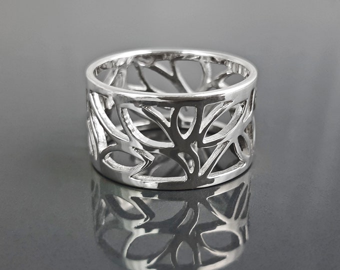 Tree Of Life Ring, Engraved Leafs Band in Sterling Silver, Filigree Cuff Ring, Popular Nature Spirit Jewelry, Leaf Skeleton Veining Design