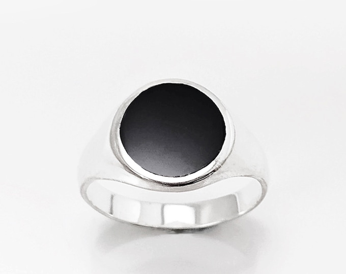 Round Signet Ring, Sterling Silver, Black Onyx Oval Signet Ring, Hipster Ring, Unisex gift, Black Stone, Popular Ring, Men Women Pinky