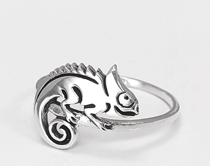 Chameleon Ring, Sterling Silver, Reptile Pattern, Lizard Jewelry, Gecko Band, Forest Iguana, Reptilian Lover Ring, Tribal Forest Animal Ring