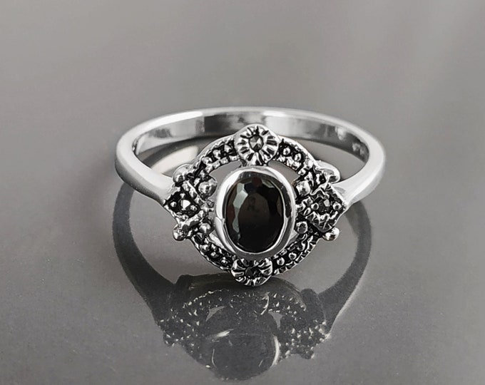 Black Antique Ring, Sterling Silver ring with Oval Black Cz Stone and Marcasites Stones, Round Vintage Art-Deco Design Jewelry