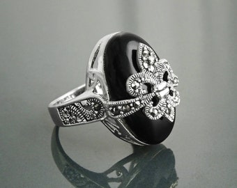 Fleur de Lys Ring, Silver 925, Marcasite Ring, Real Black Onyx, French Vintage Jewelry, Lis Petals Symbol of Purity, Innocence and Virginity