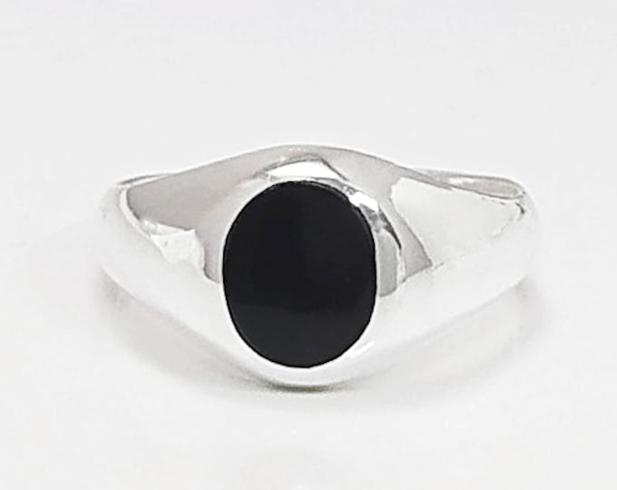 Onyx Signet Ring, Sterling Silver, Black Oxford Oval Signet Ring, Hipster Mens Ring, Man Ring, Black Signet Ring, Men Popular Ring, Pinky