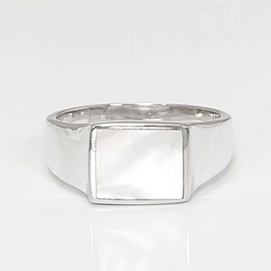Mother of Pearl Square Undulating Ring Mother of Pearl Square Undulating Ring