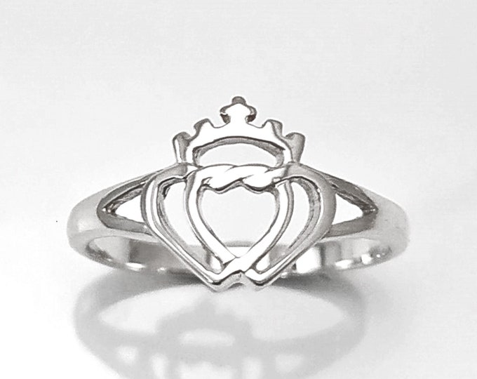 Coeur de Vendée Ring, Sterling Silver, Coeur Vendéen, Double Heart Holy Spirit Crown Ring French Traditional, Regional Souvenir of France