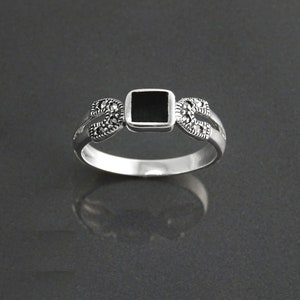 Vintage Band Ring, Sterling Silver, Dainty Square Black Onyx Gemstone, Small Stone, Marcasites Ring, Antique Art Deco Retro Inspired Jewelry