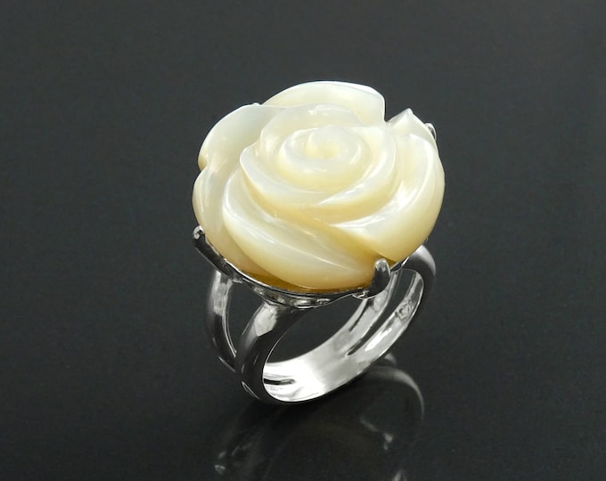 Rose Flower Ring, Sterling Silver, Hand Engraved stone, Mother of Pearl, Hand cut Rose Ring, Unique Floral Ring, Romantic Flower Ring, MOP