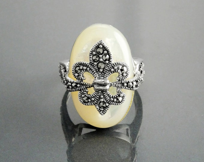 Fleur de Lys Ring, Silver 925, Marcasite Ring, MOP, French Vintage Traditional Jewelry, Lis Petals Symbol of Purity, Innocence and Virginity