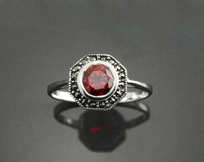 Vintage Red Ring, Sterling Silver, Octagonal Marcasite Stones Ring, Garnet Color Stone (Cz), Dainty Retro Red Stone Rings, Medieval Jewelry