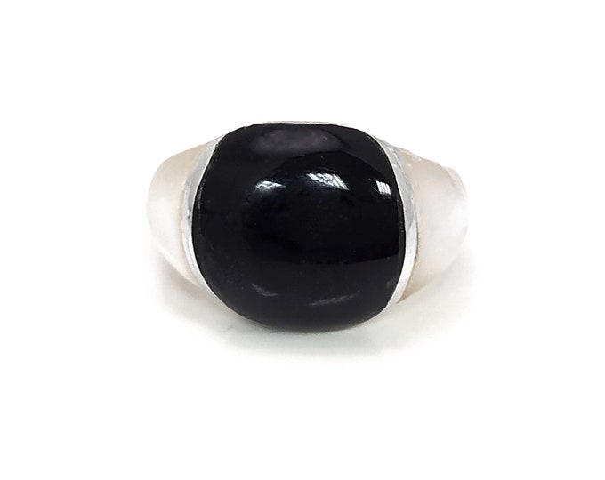 Black Domed Ring Sterling Silver, Domed Band jewelry, Bicolor Two tones Stones White Mother of Pearl, Onyx Stone, Minimalist Modern Design